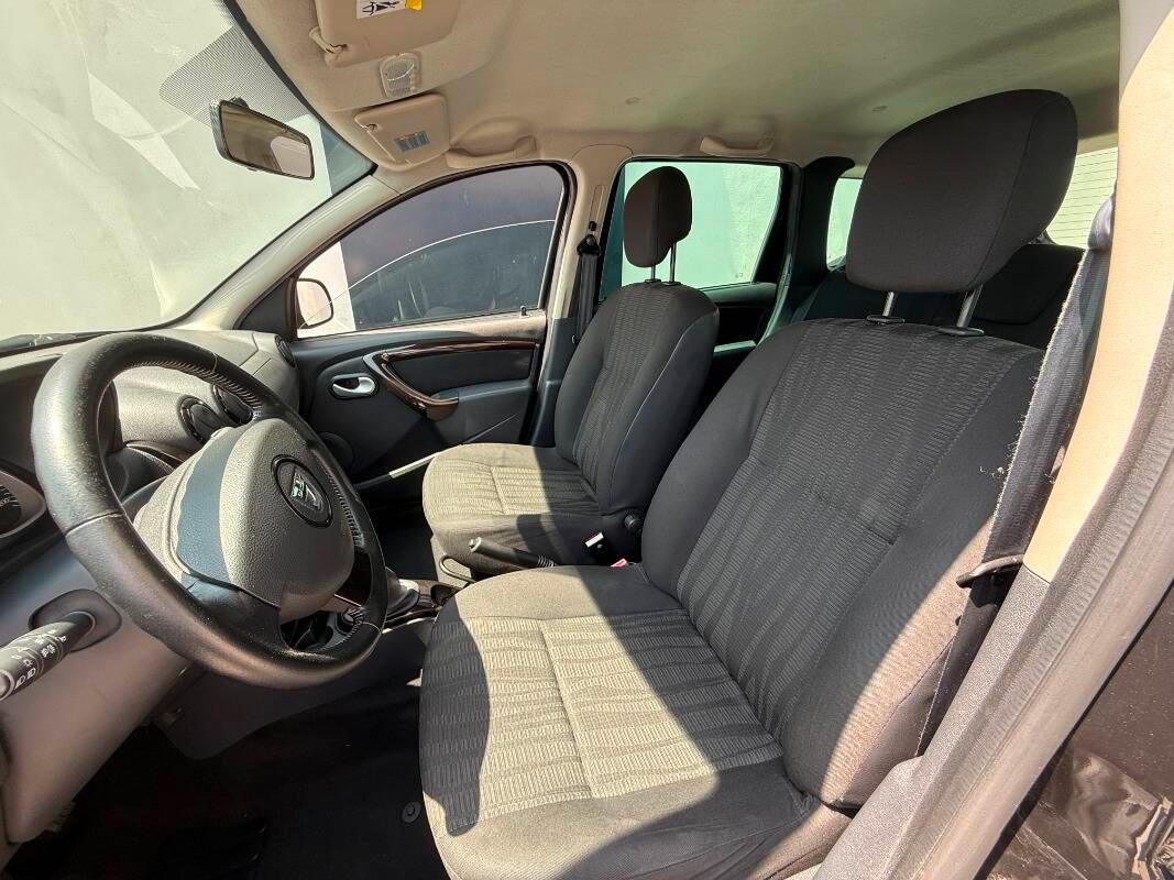 Dacia Duster 1.5 dci Laureate 4x2 110cv
