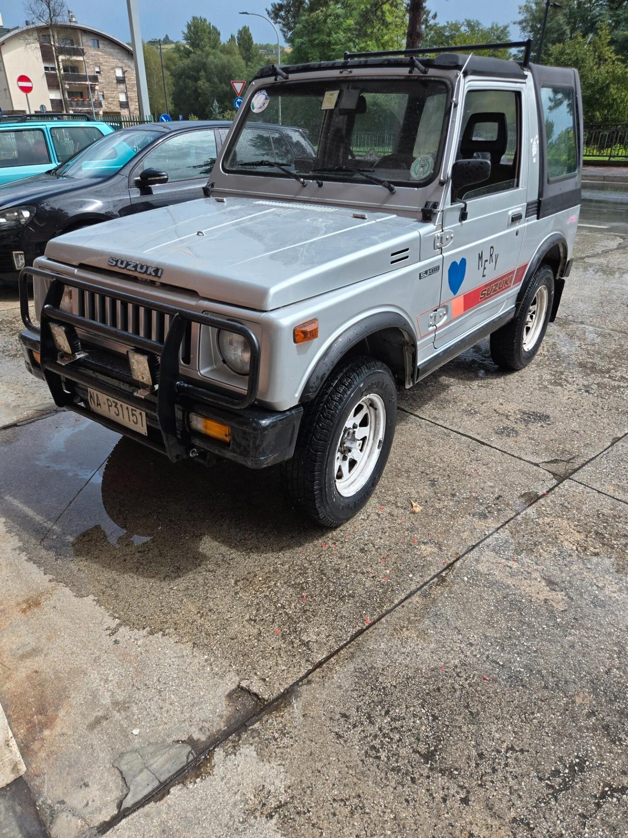 Suzuki SJ 410 SJ410 Berlina De Luxe