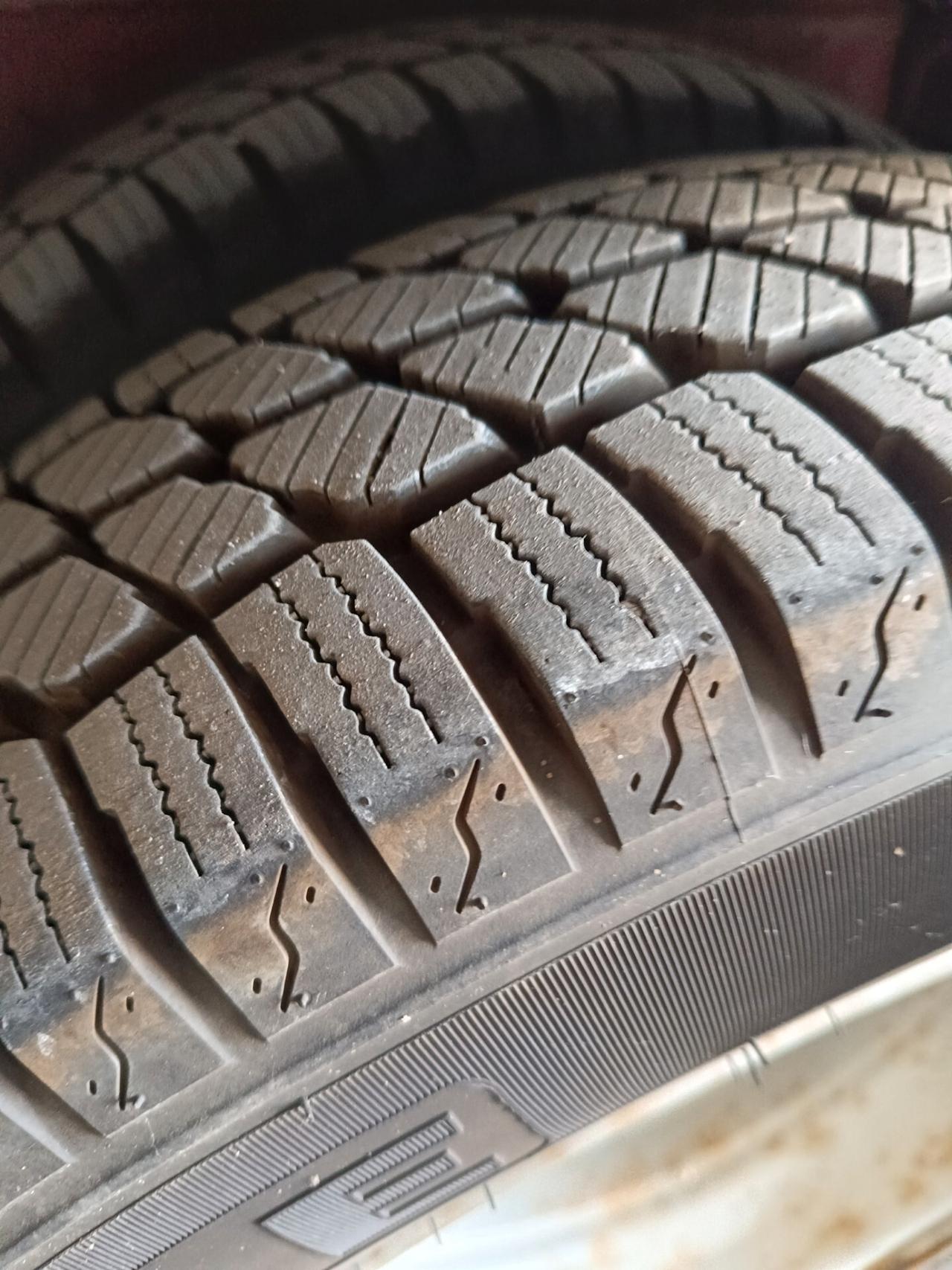 Iveco Daily Carroattrezzi 2.5 TD Patente B scarrabile