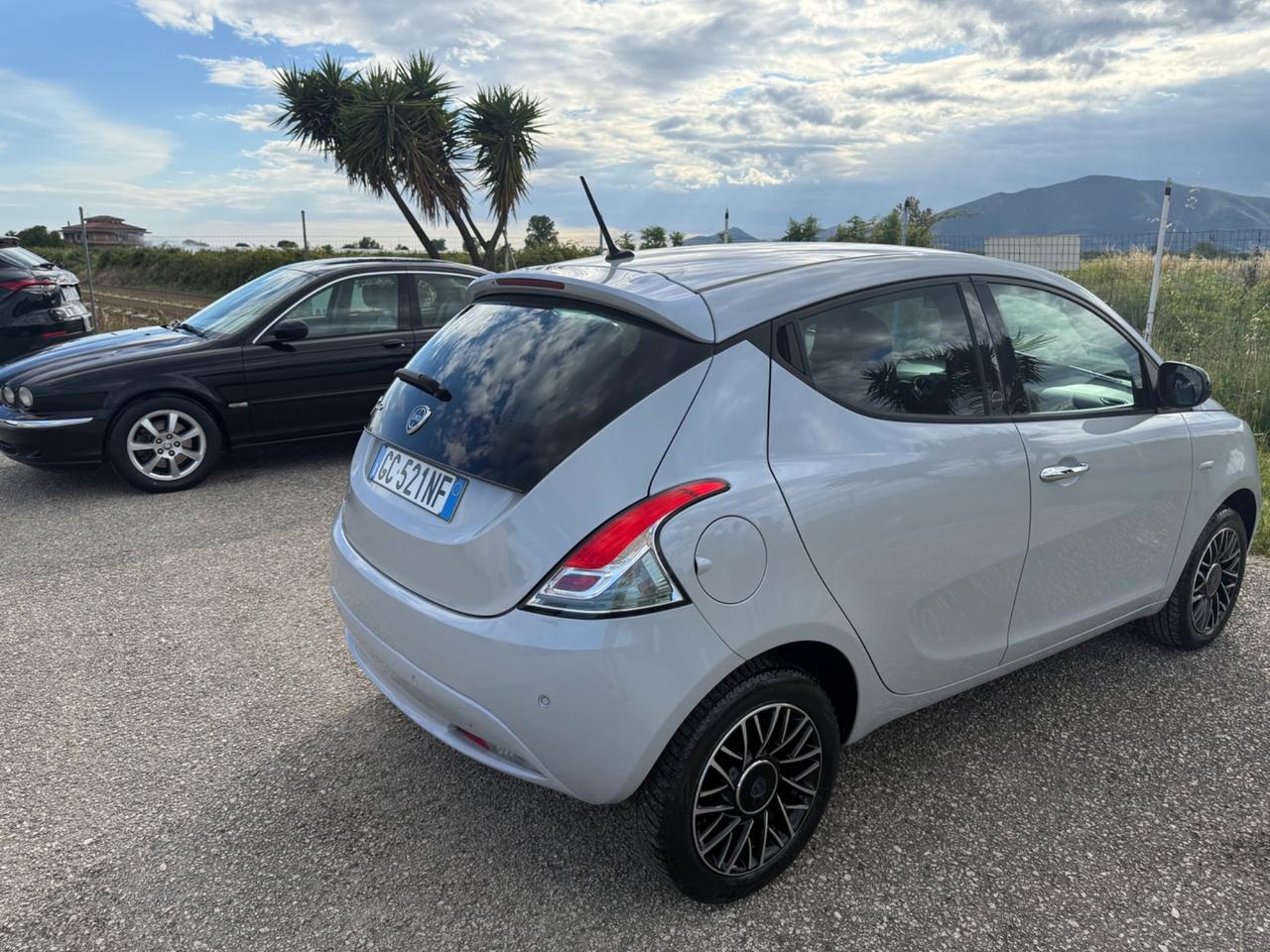Lancia Ypsilon 1.2 69 CV 5 porte GPL Ecochic Silver