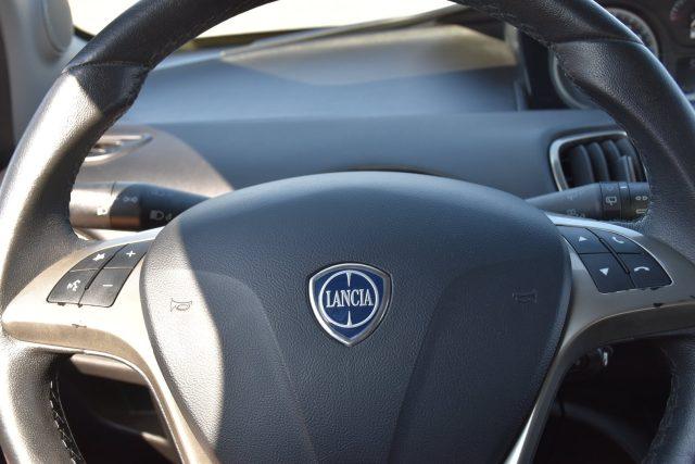 LANCIA Ypsilon 1.2 69 CV 5 porte S&S Gold