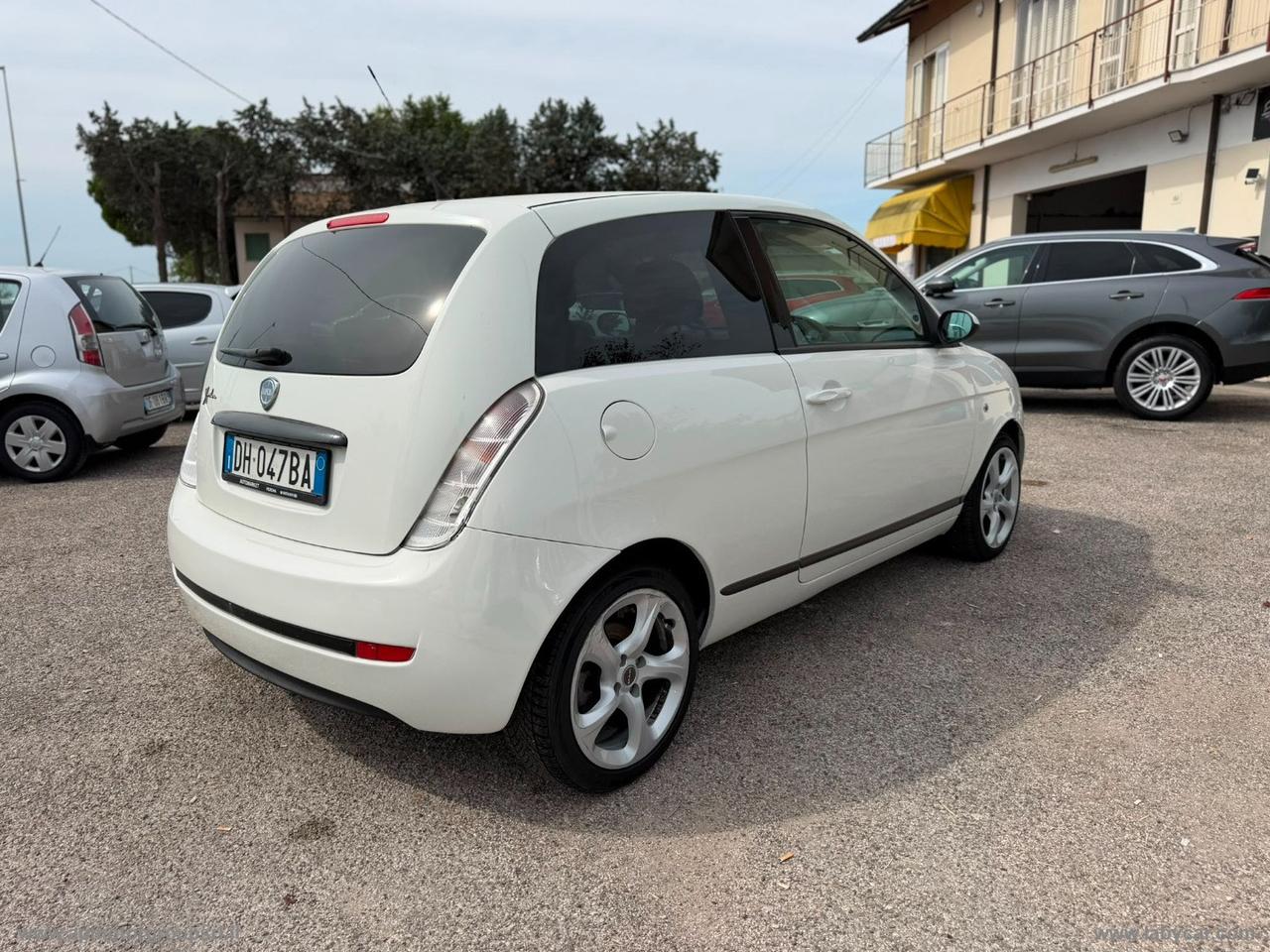 LANCIA Ypsilon 1.4 16V Platino AUTOMATICA
