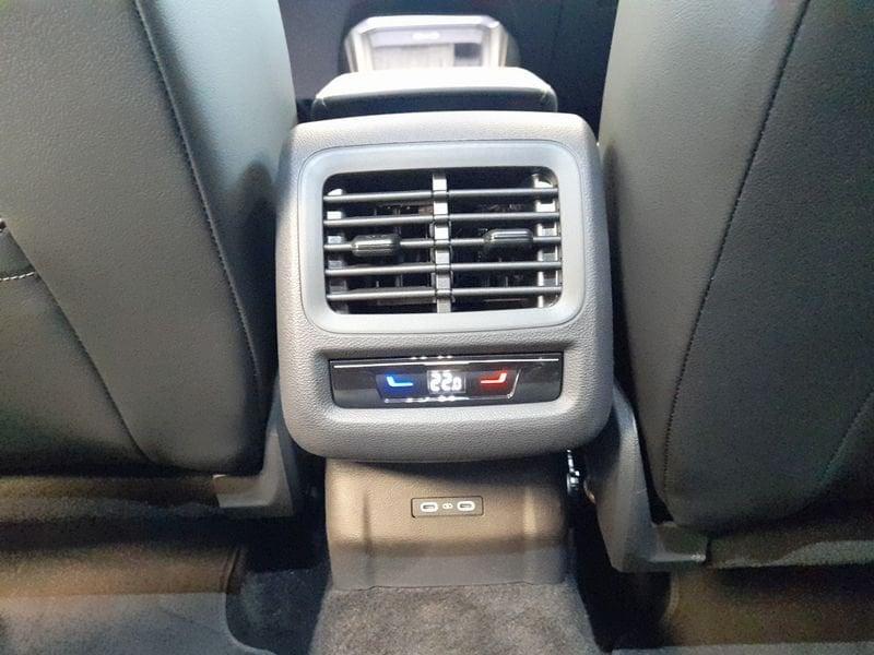 Volkswagen T-Roc 1.5 eTSI 110kW ACT R-Line DSG