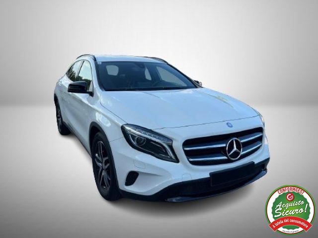 MERCEDES-BENZ GLA 180 d Sport Navi Led Certificata