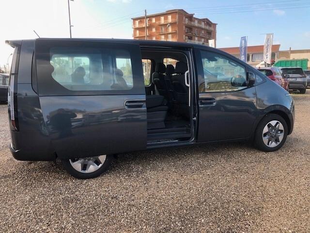 Hyundai Staria 1.6 HEV AT 2WD 9 posti Wagon