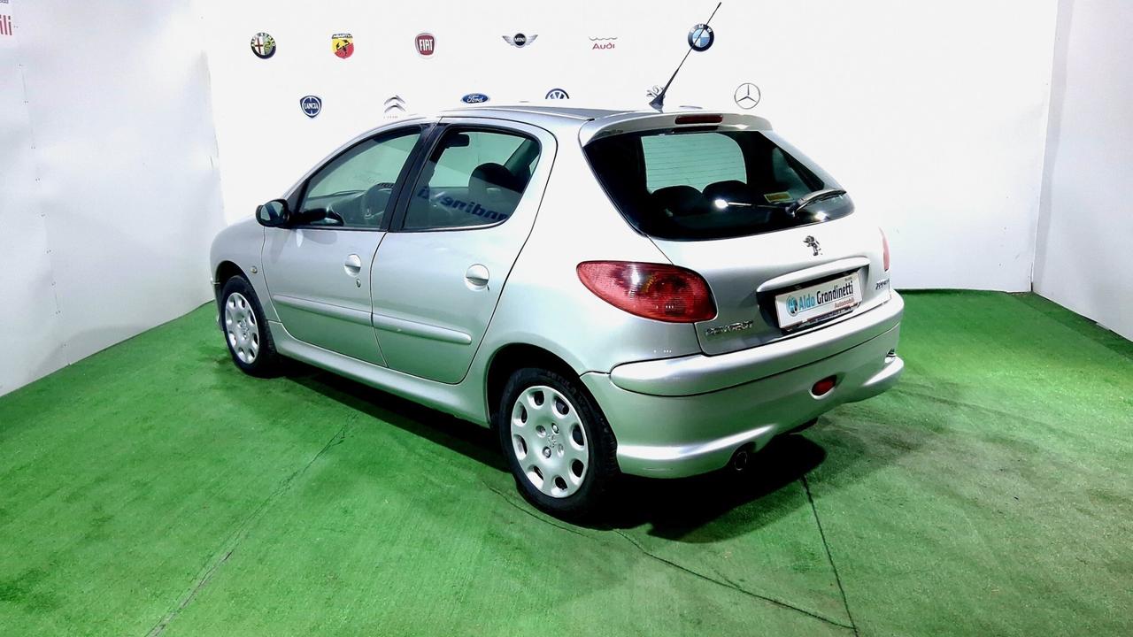 PEUGEOT 206 1.4 HDI 68CV ENFANT TERRIBLE