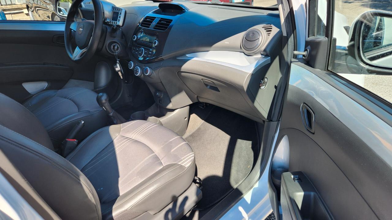 Chevrolet Spark 1.0 LT