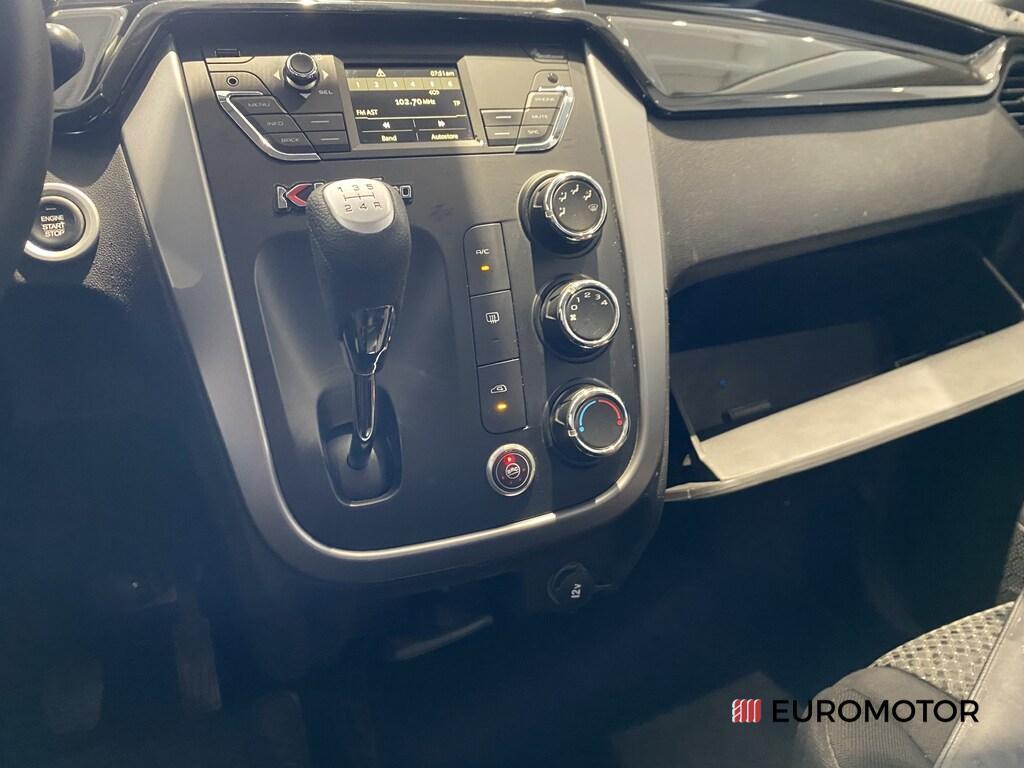 Mahindra KUV100 1.2 K8 FWD