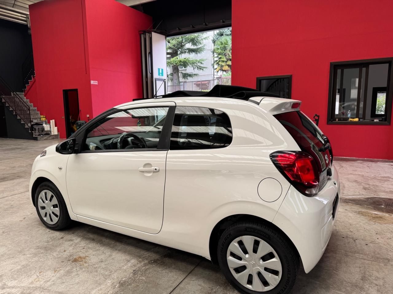 Citroen C1 Airscape PureTech 82 3 porte Shine