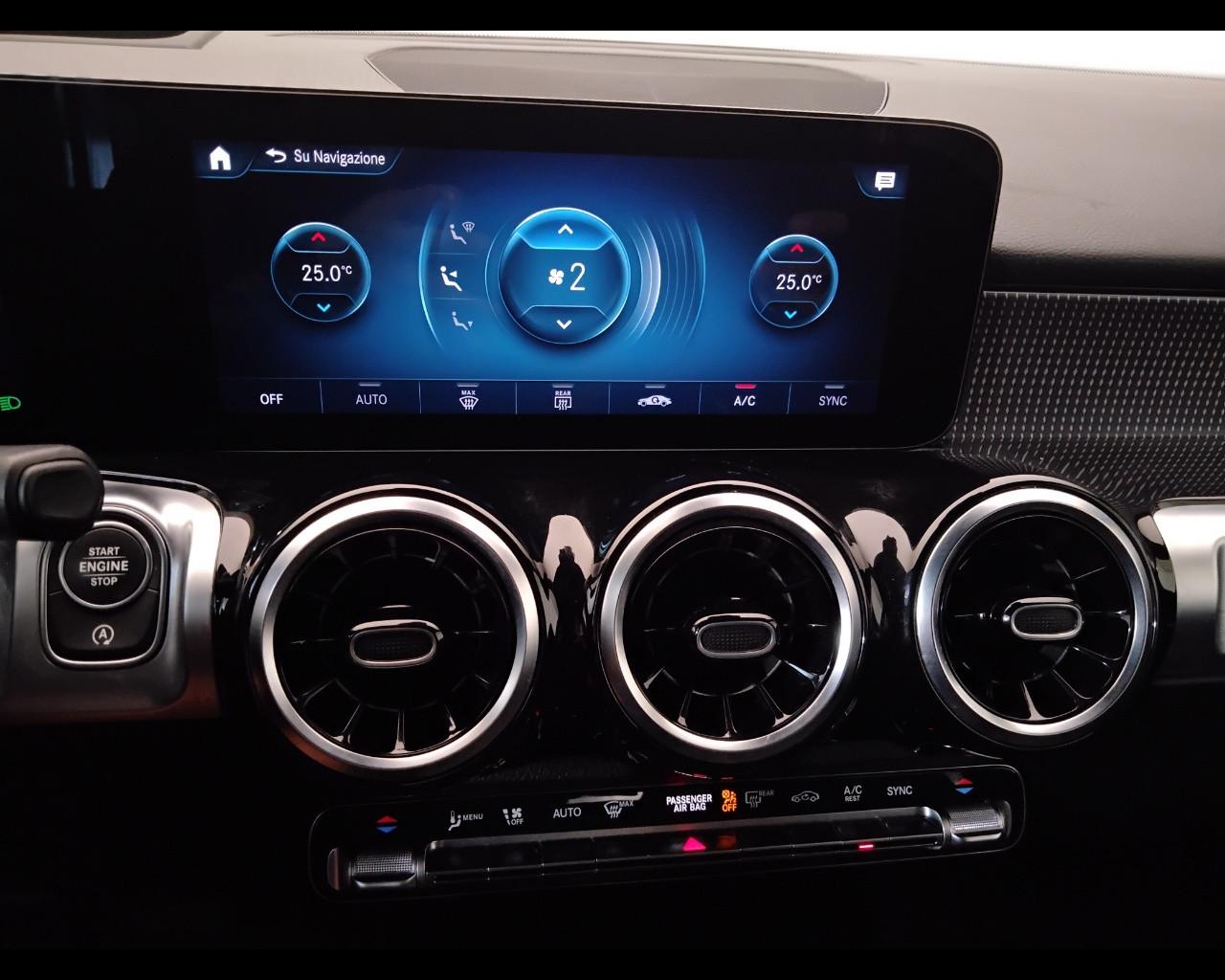 Mercedes-Benz GLB - X247 2019 - GLB 200 d Sport Plus auto