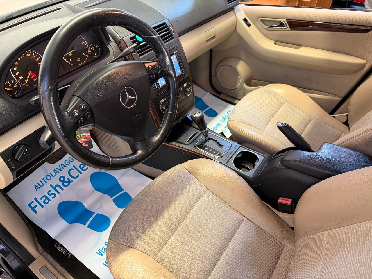 Mercedes-benz A 160 CDI AUTOMATICA Premium TAGLIANDATA NEOPATENTATI
