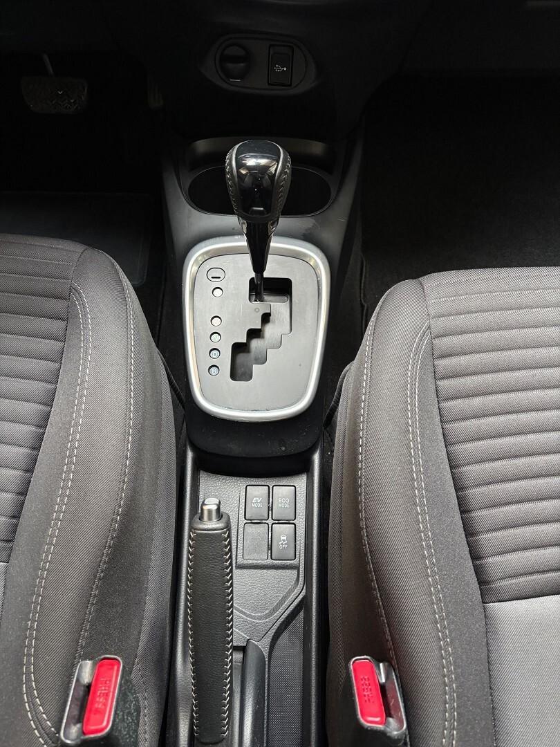 Toyota Yaris 1.5 hybrid NO VINCOLO FINANZIAMENTO