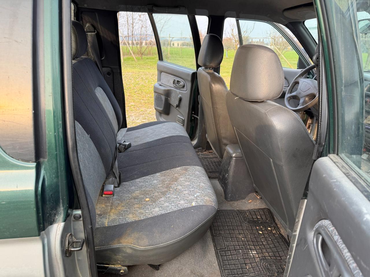 Mitsubishi L200 2.5TDI 4x4 CINGHIA ROTTA!