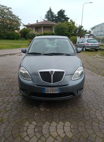 Lancia Ypsilon 1.2 69 CV Argento