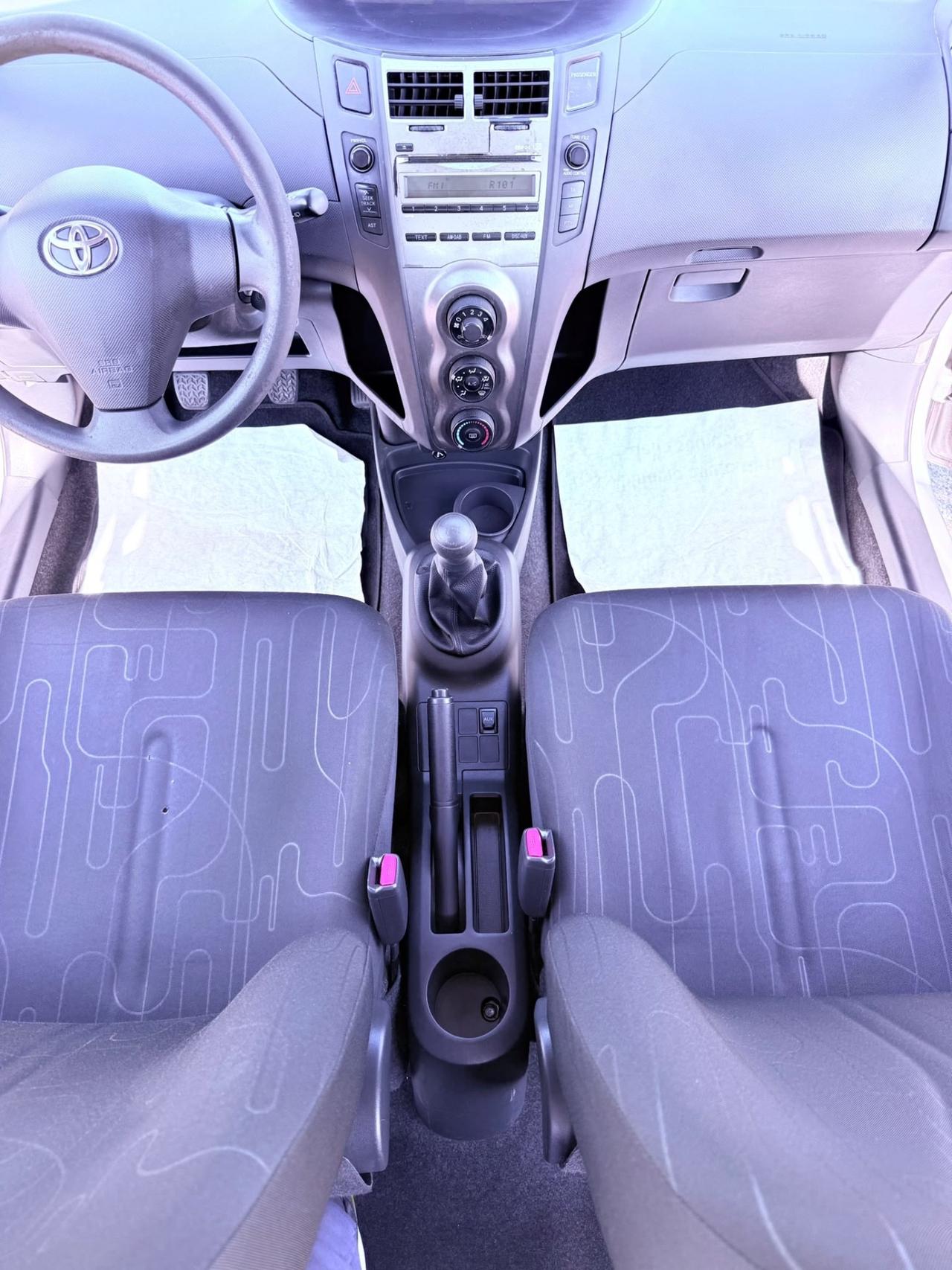 Toyota Yaris 1.0 5 porte Ok neopatentati