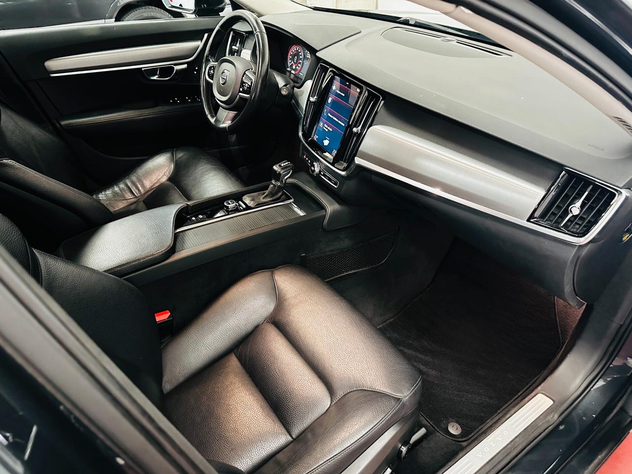 Volvo V90 D4 Geartronic Momentum 17