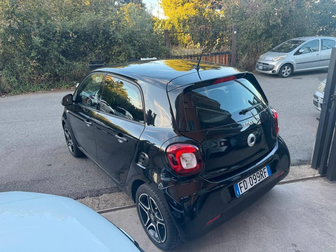 Smart ForFour 70 1.0 Youngster