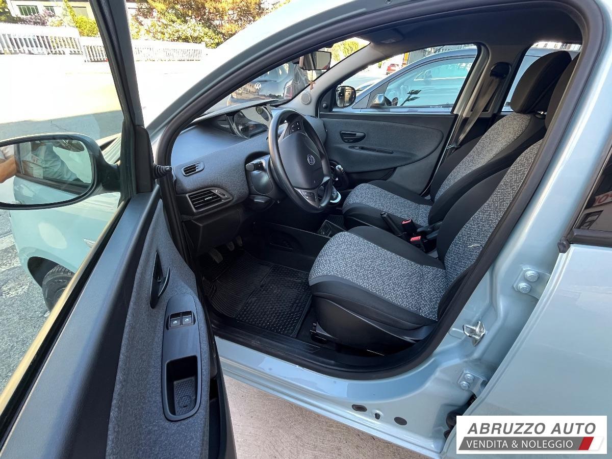 LANCIA - Ypsilon - 1.0 FireFly 5p. S&S Hybrid Oro