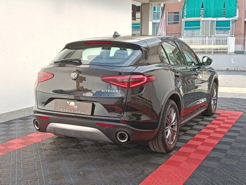 Alfa Romeo Stelvio Stelvio 2.2 Turbodiesel 160 CV AT8 RWD Business