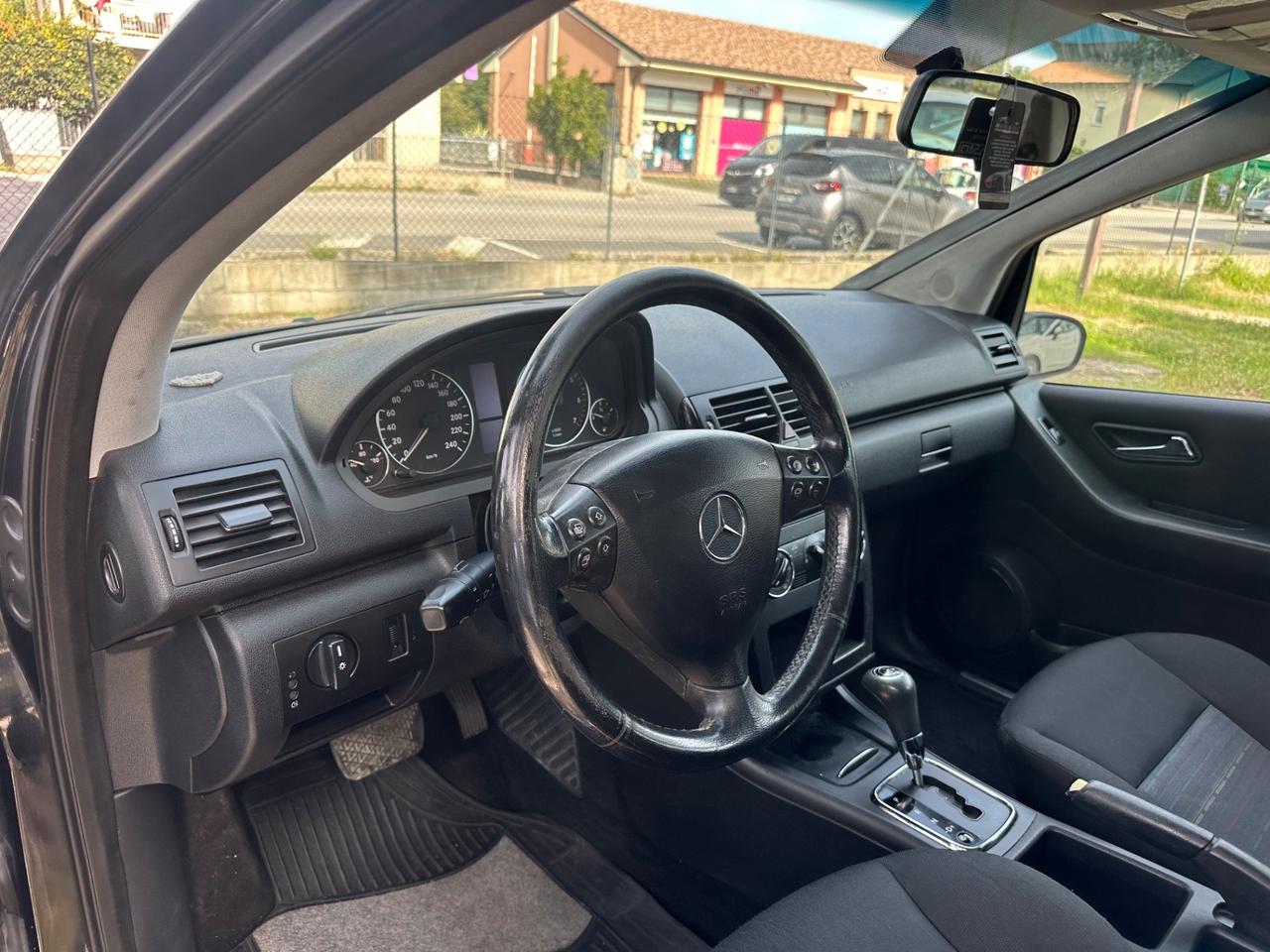 Mercedes-benz A 150 elegance automatica