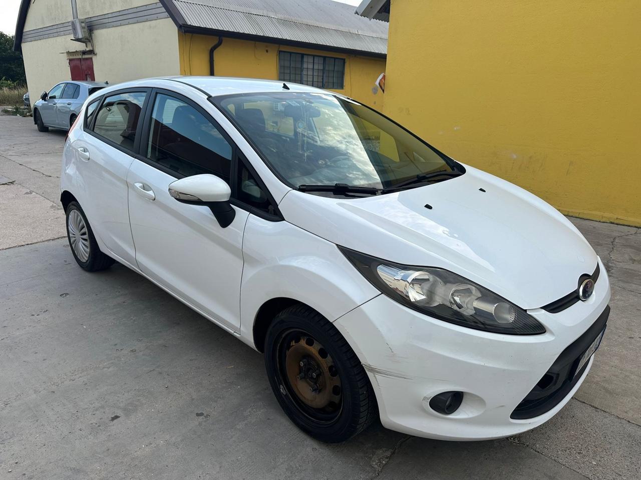 Ford Fiesta 1.4 5 porte Bz.- GPL Titanium