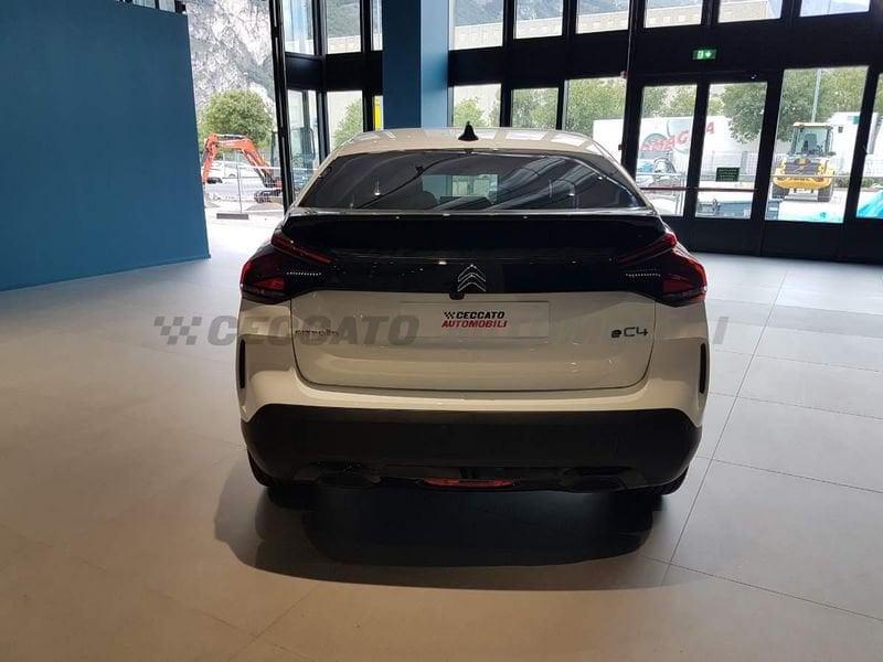 Citroën e-C4 motore elettrico 136 CV Shine