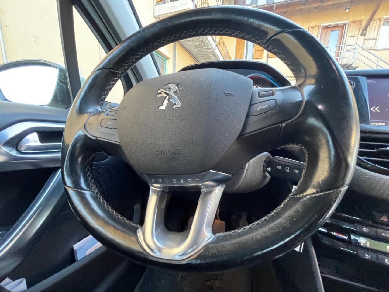 Peugeot 2008 BlueHDi 120 S&S Allure