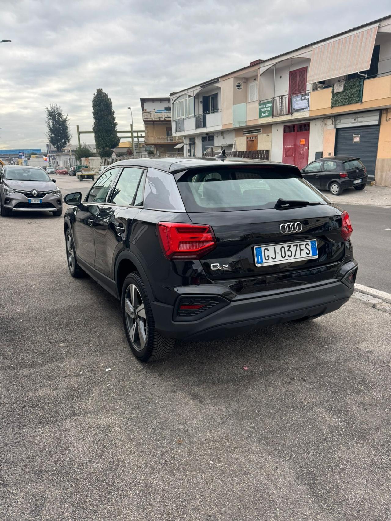 Audi Q2 35 TFSI S tronic Identity Black