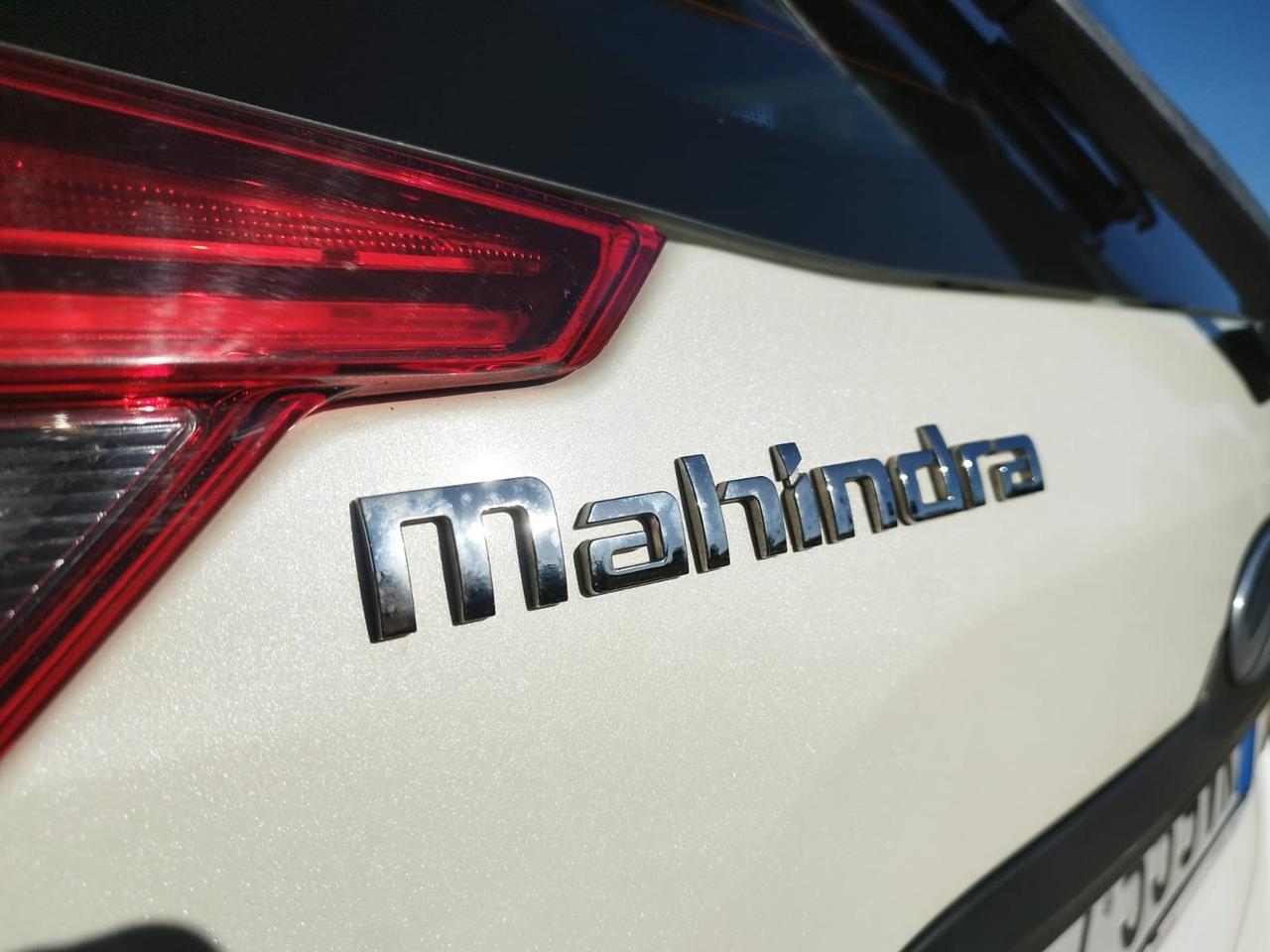 Mahindra XUV500 2.2 16V AWD W8