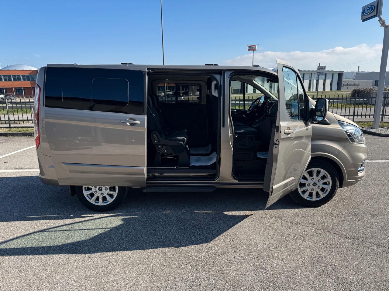 Ford Tourneo Custom Tit 2.0EcoBlue-Hybrid 130CV 8p.