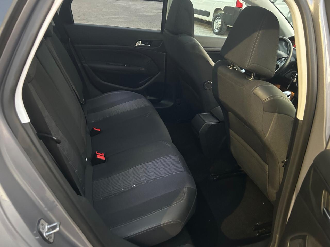 Peugeot 308 BlueHDi 130 GT Line Euro6D