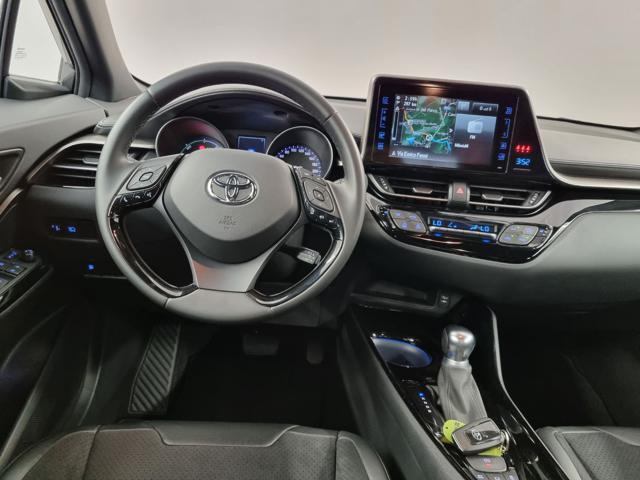 TOYOTA C-HR 1.8 Hybrid E-CVT Dynamic