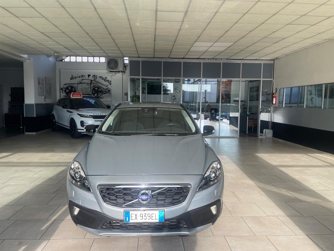 Volvo V40 Cross Country D4 Geartronic Momentum - Nessun vincolo -