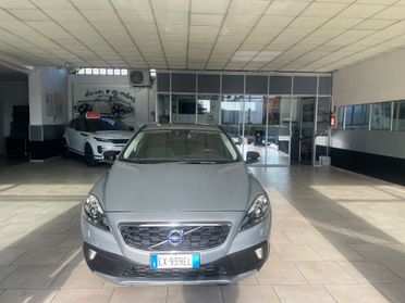 Volvo V40 Cross Country D4 Geartronic Momentum - Nessun vincolo -