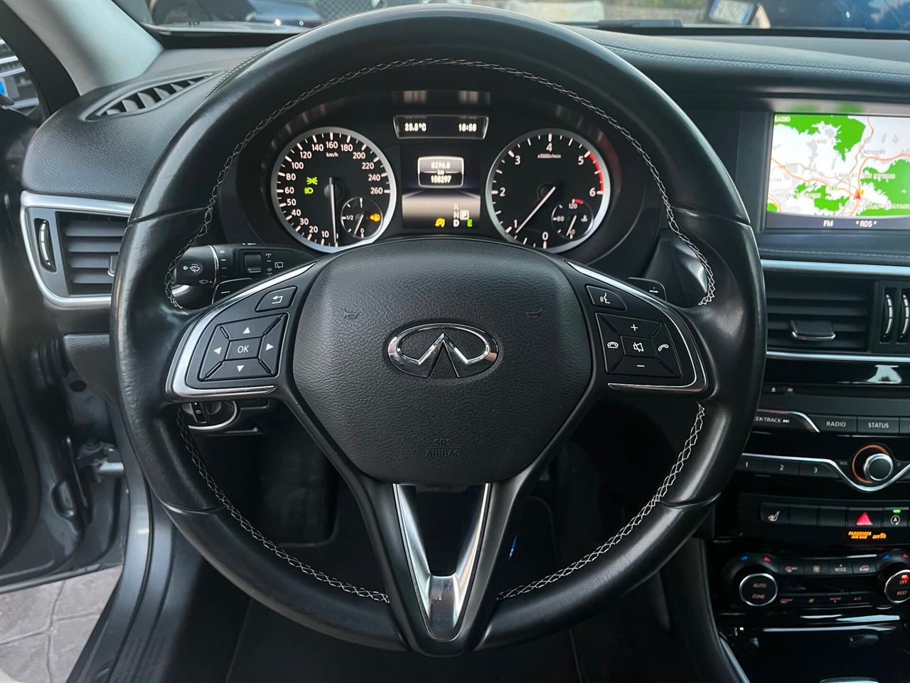 Infiniti Q30 1.5 diesel DCT Premium