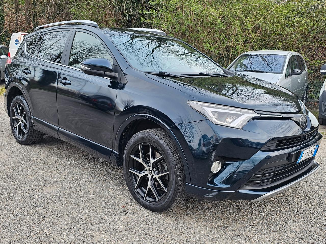 Toyota RAV 4 RAV4 2.0 D-4D 2WD Business