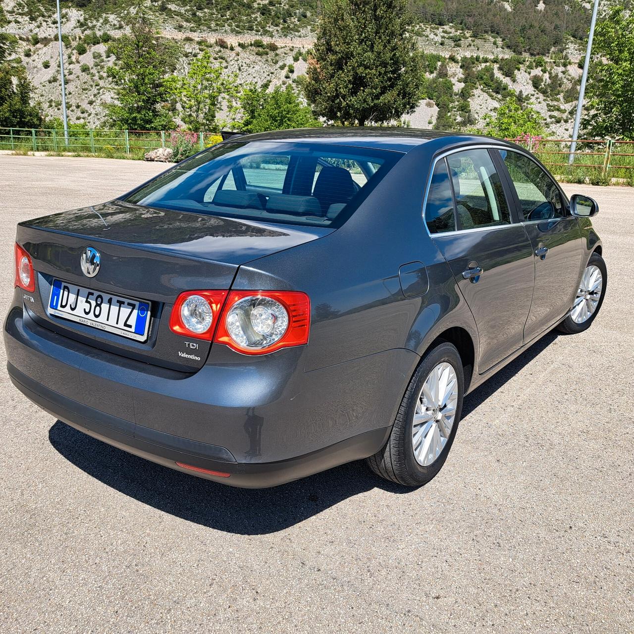Volkswagen Jetta 1.9 TDI Bella Davvero