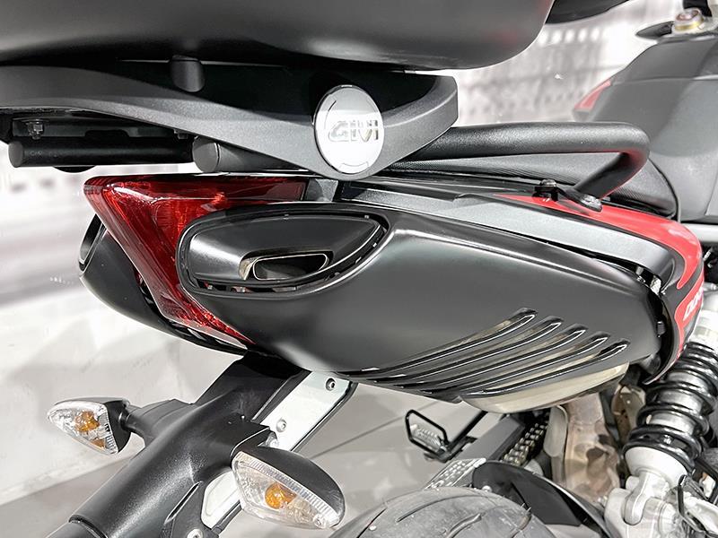 Aprilia Dorsoduro 750