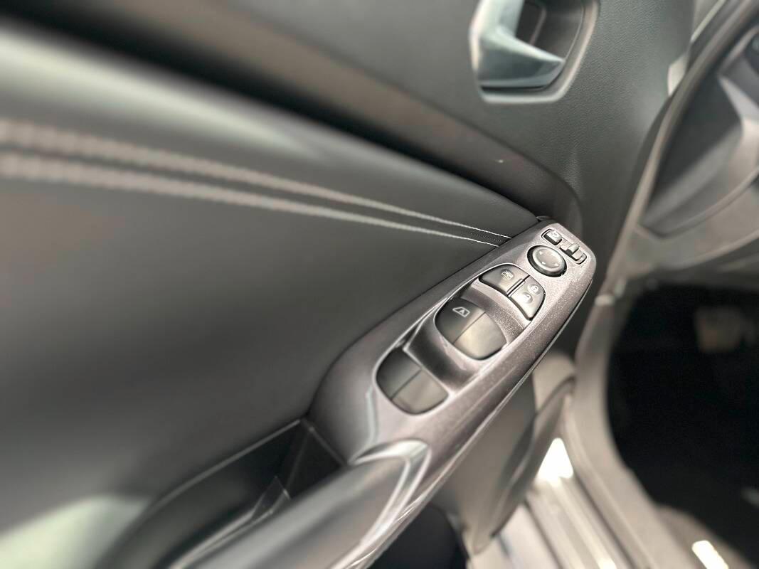Nissan Juke 1.6 hev N-Connecta