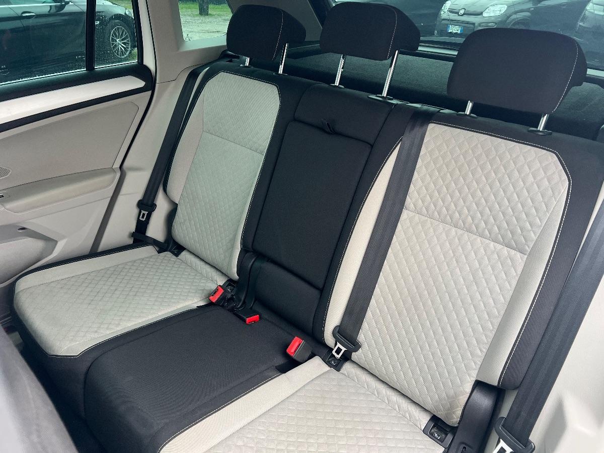VOLKSWAGEN - Tiguan - 1.6 TDI Business BMT