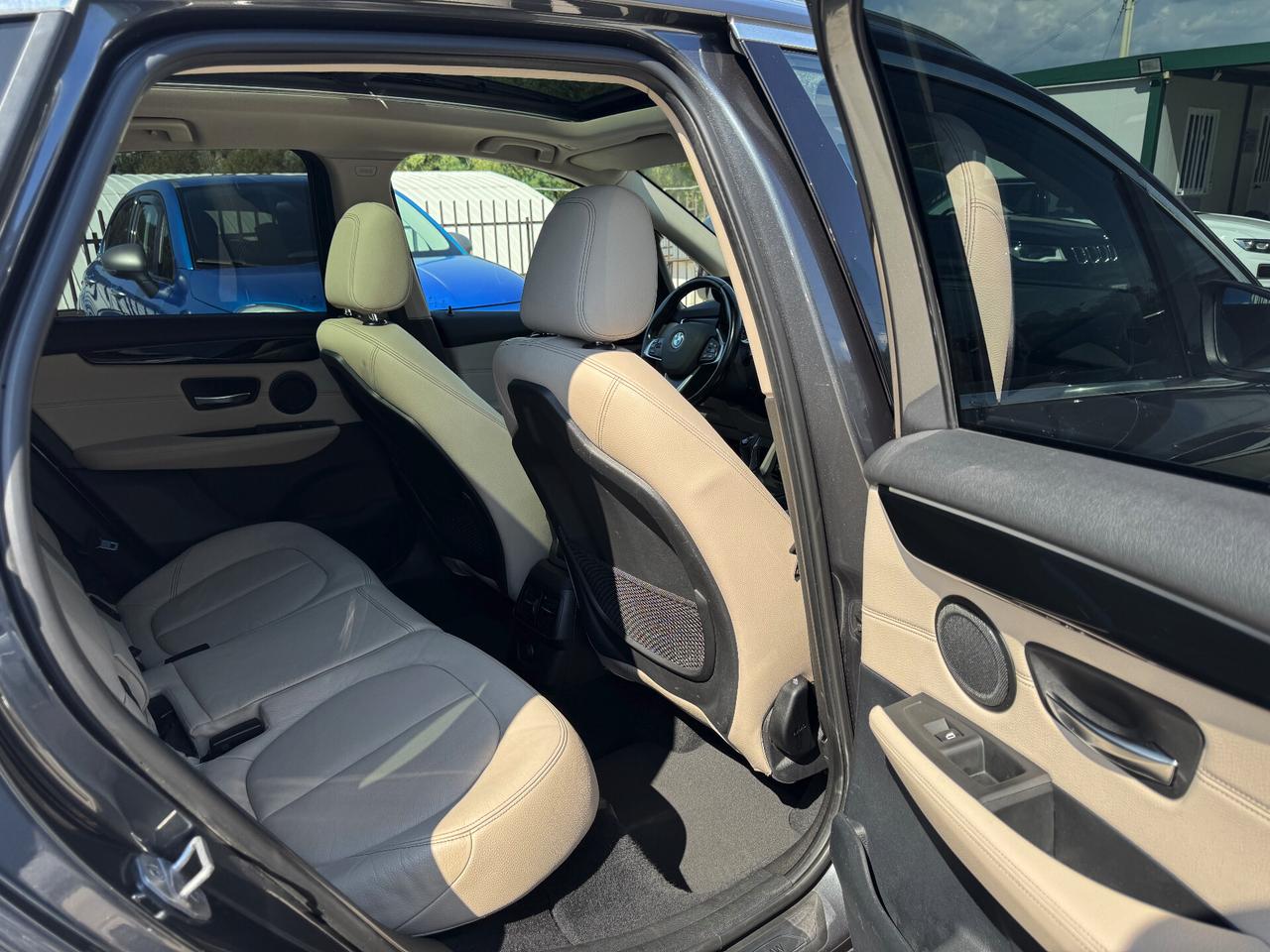 BMW 218d Active Tourer LUXURY/TETTO/FULL LED/PELLE