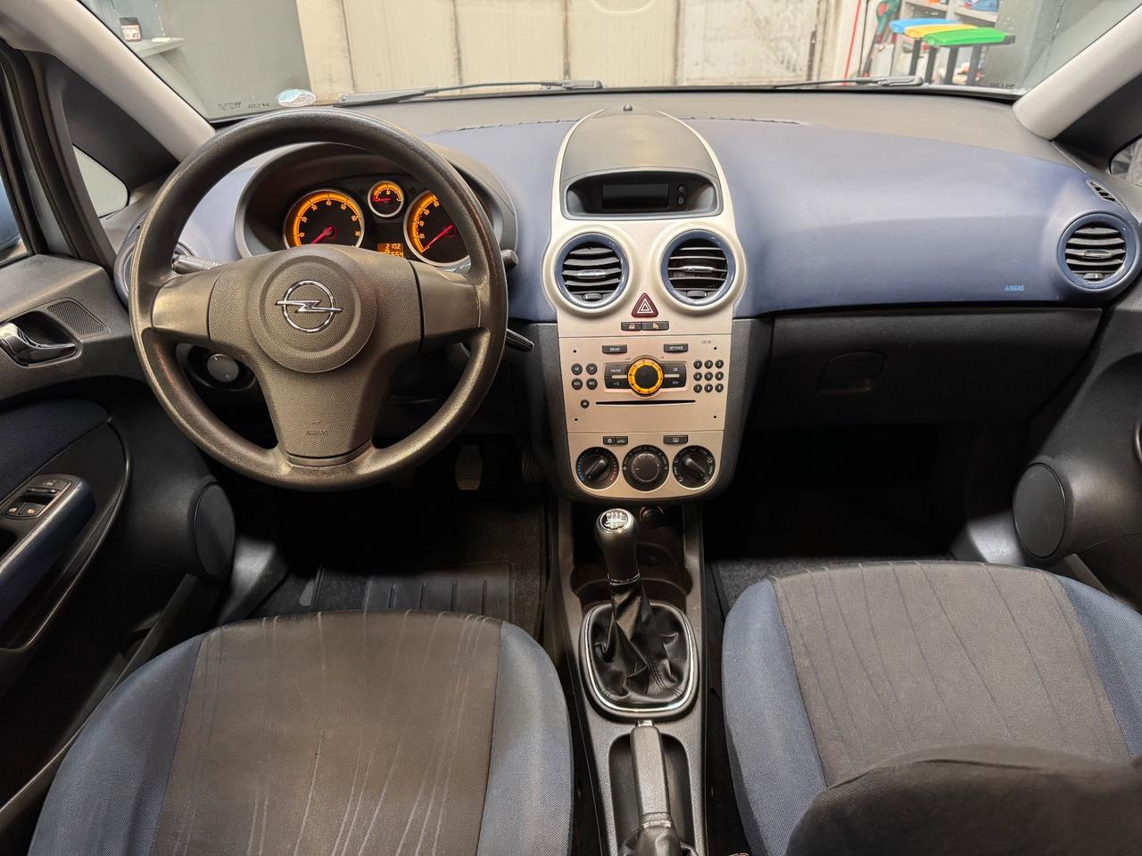 Opel Corsa 1.2 5 porte Cosmo
