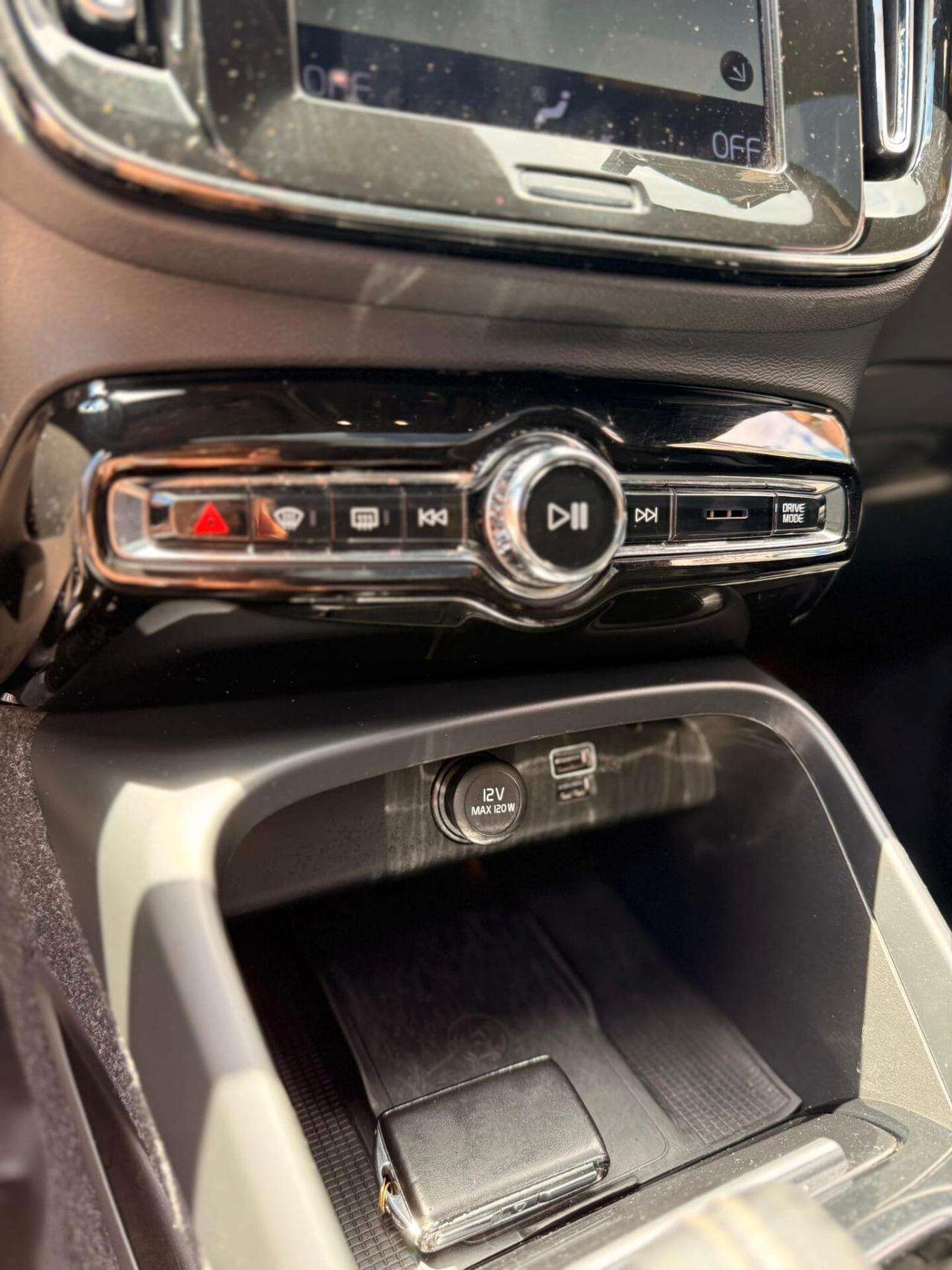 Volvo XC40 D3 Geartronic R-design N1