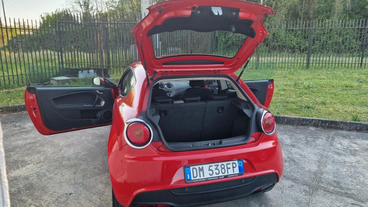 Alfa Romeo MiTo 1.6 JTDm 16V Distinctive Sport Pack