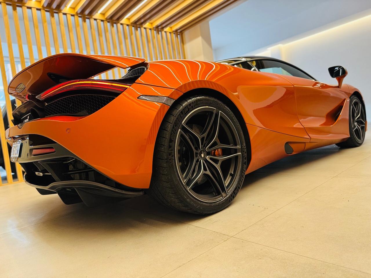 Mclaren 720S Coupé PERFORMANCE PACK MSO FULL GARANZIA PERMUTE