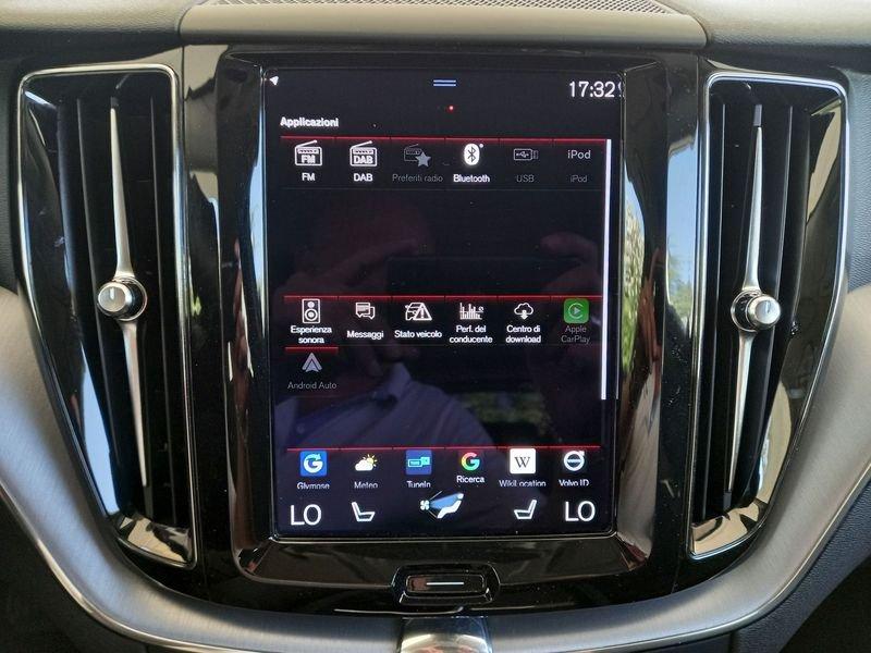 Volvo XC60 B4 197+14 CV AWD Automatica NAVI LED Momentum Pro