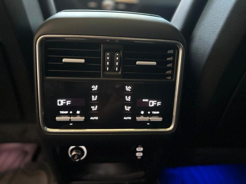 PORSCHE Cayenne Coupé Cayenne Coupé 3.0 V6 E-...