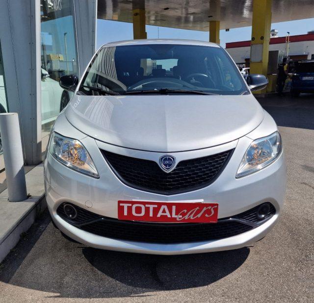 LANCIA Ypsilon 1.2 69 CV 5 porte Gold OK NEO PATENTATI