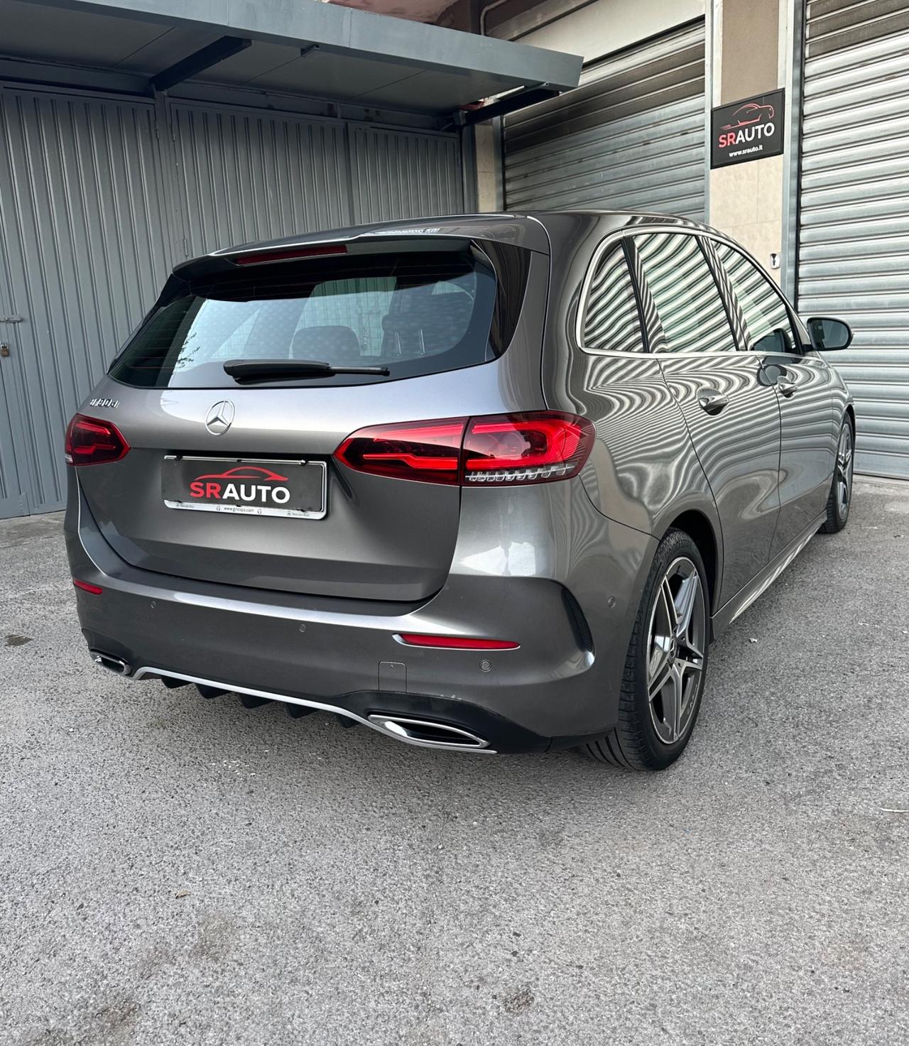 Mercedes-Benz B 180 d Automatic Premium AMG