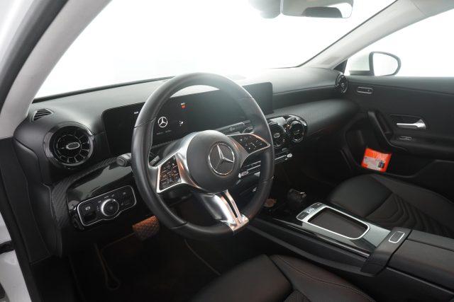 MERCEDES-BENZ A 180 A 180 d Automatic Advanced